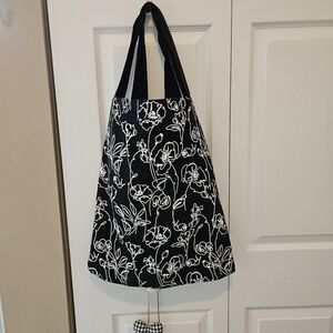 Black & White Floral Heavy Cloth Hobo Tote Bag